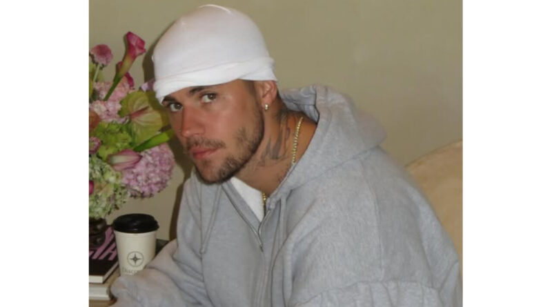 Justin Bieber wearing Greg Ross.