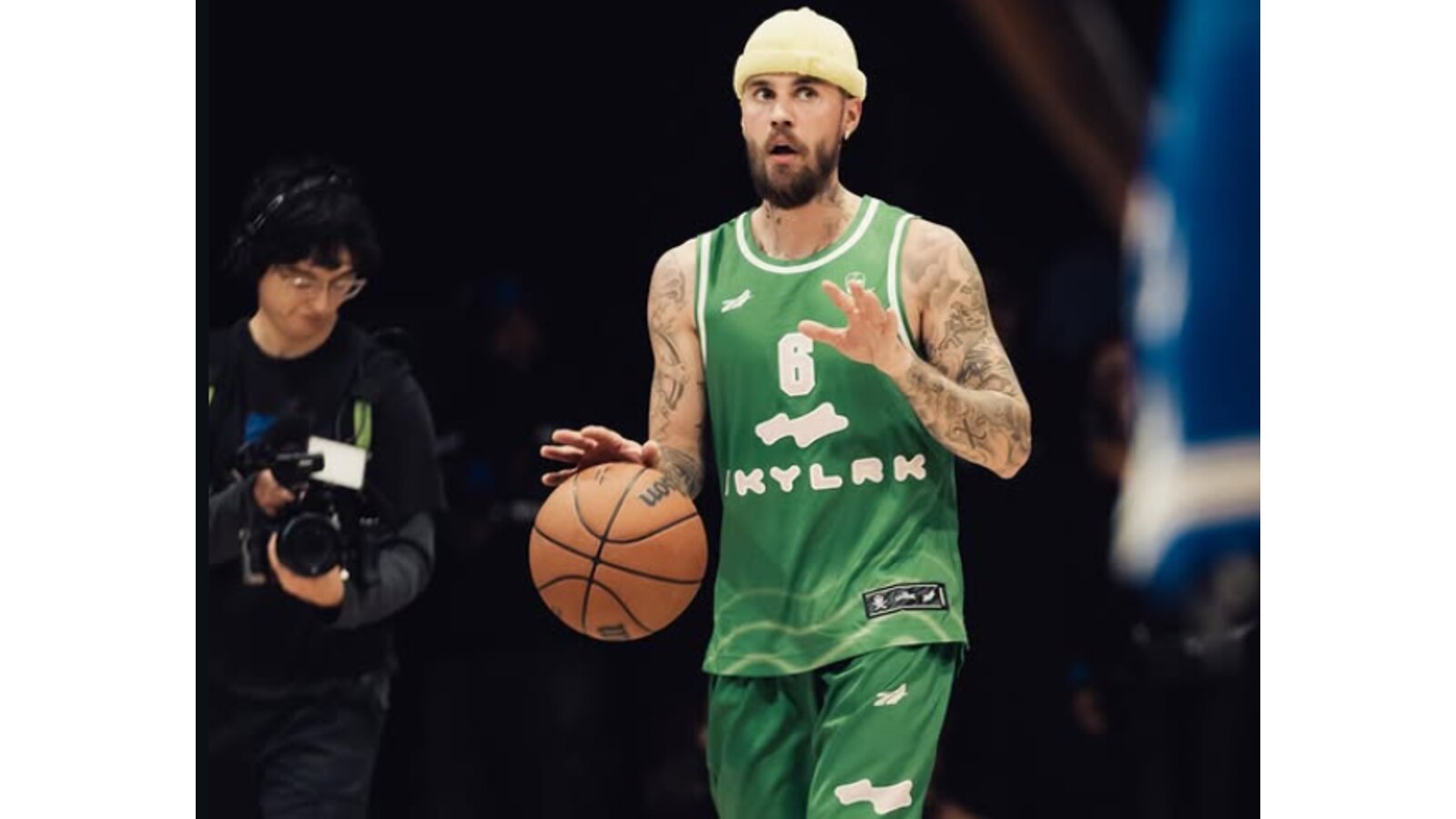 Justin Bieber playing Basketball.