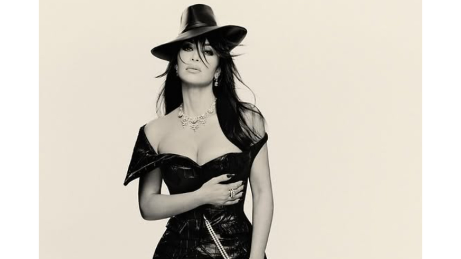 Kim Kardashian posing infront of the camera.