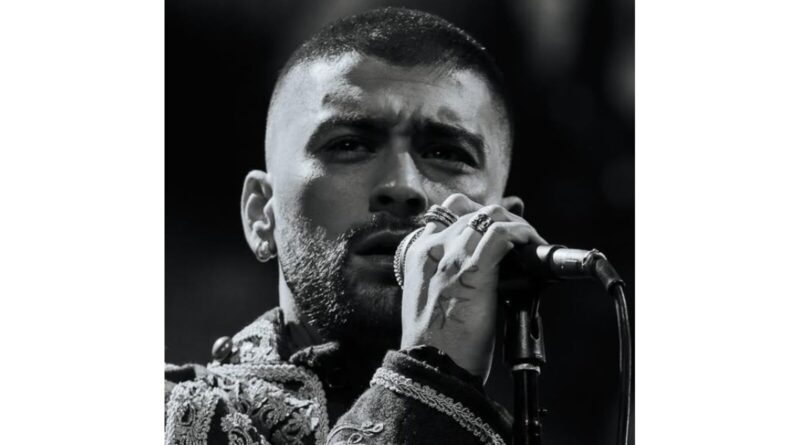 Zayn Malik performing in Vegas.