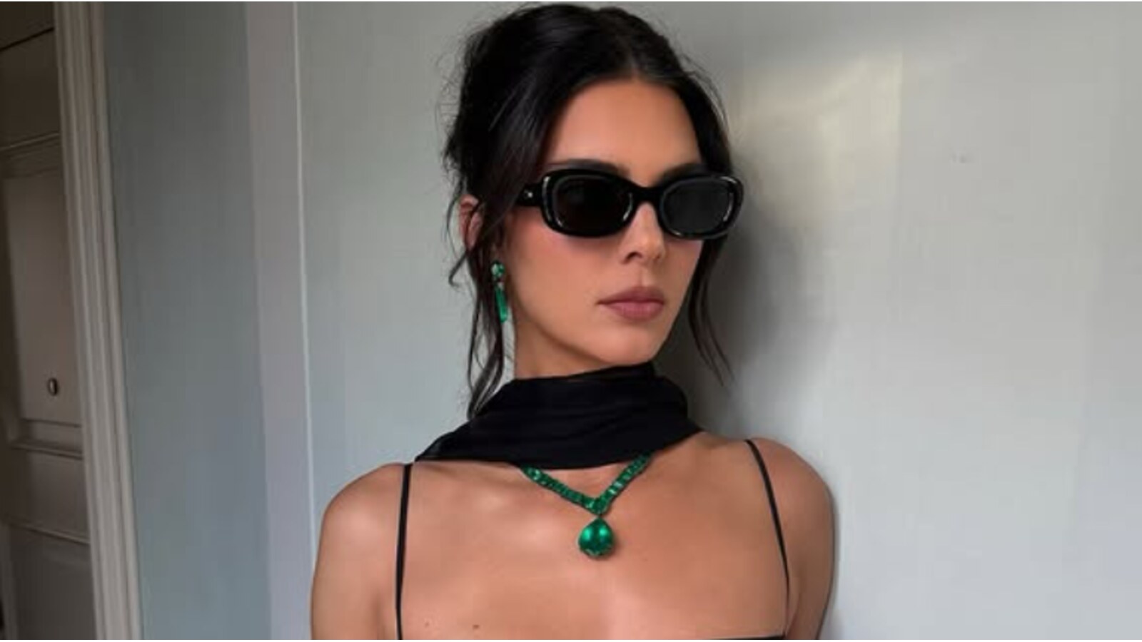 Kendall Jenner Wearing Sunglasses.