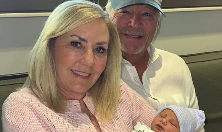 Alan Jackson and Denise Jackson